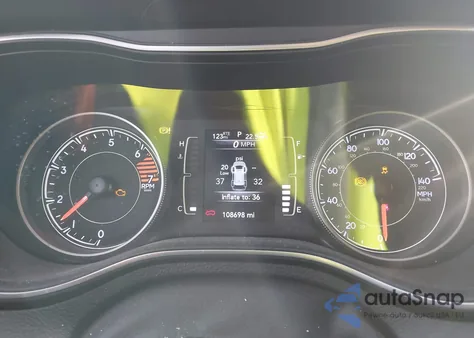 2019 Jeep Cherokee Latitude Fwd from USA, damaged, VIN 1C4PJLCB5KD178489